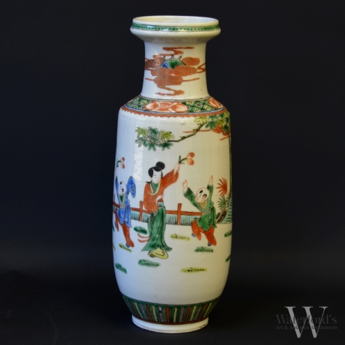 A Chinese Wucai Porcelain Bottle Vase