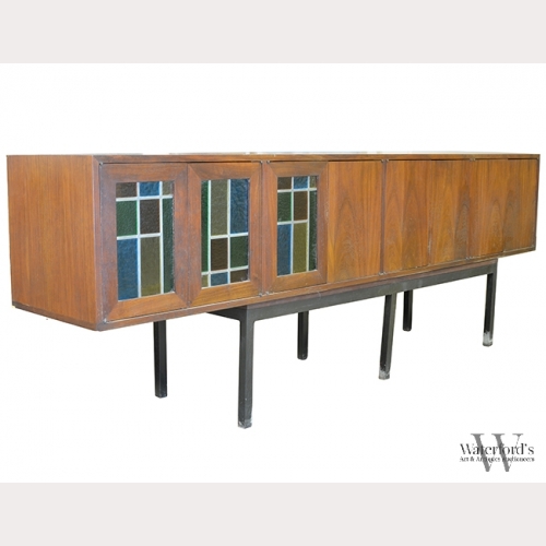 A Mid-Century Modern Credenza/Sideboard