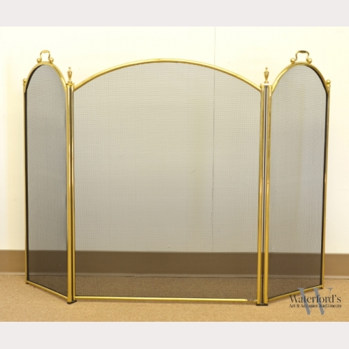 A Continental Iron & Metal Fire Set