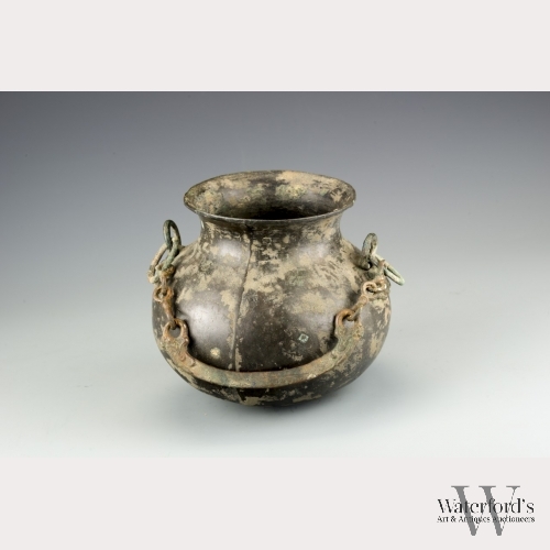 A Chinese Gilt Bronze  Diliang Hu Ritual Vessel