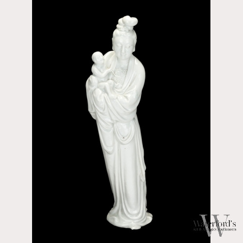 A Dehua Blanc de Chine Porcelain Guanyin