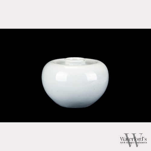 A Clair-de-lune Porcelain 