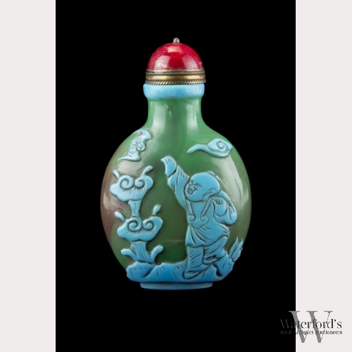 A Green Peking Glass Snuff Bottle with Overlay