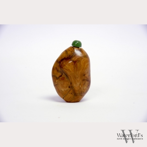 A Chinese Petrified Wood Snuff Bottle, 19th C.